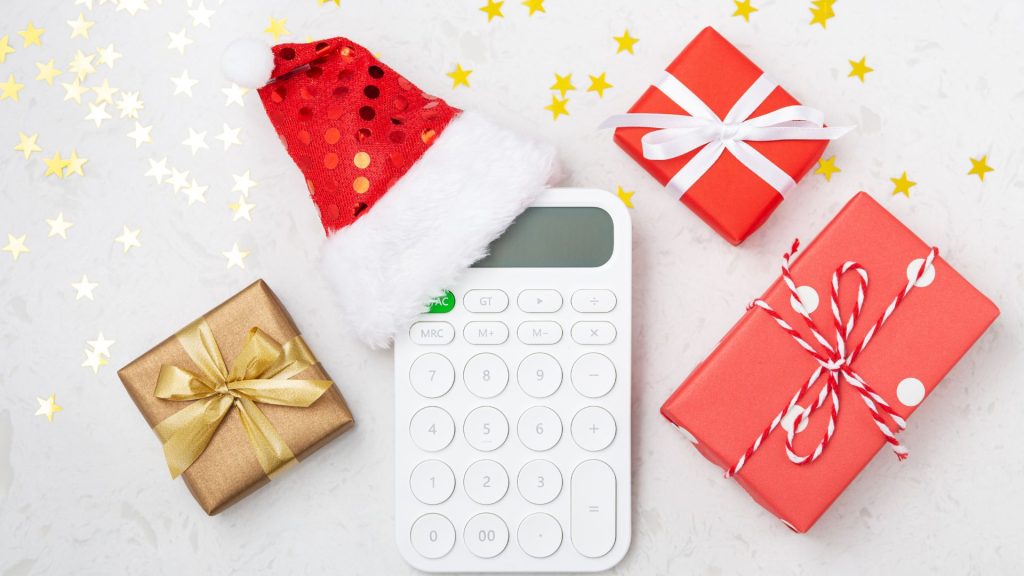 tips for budget-friendly holiday