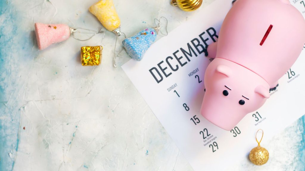 tips for budget-friendly holiday